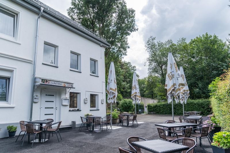 Terrasse vor dem Gasthof
